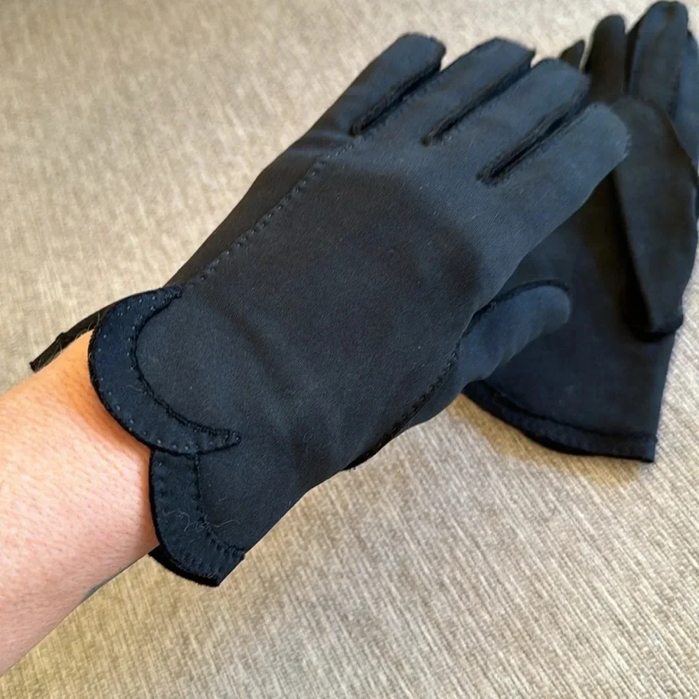 Vintage gloves